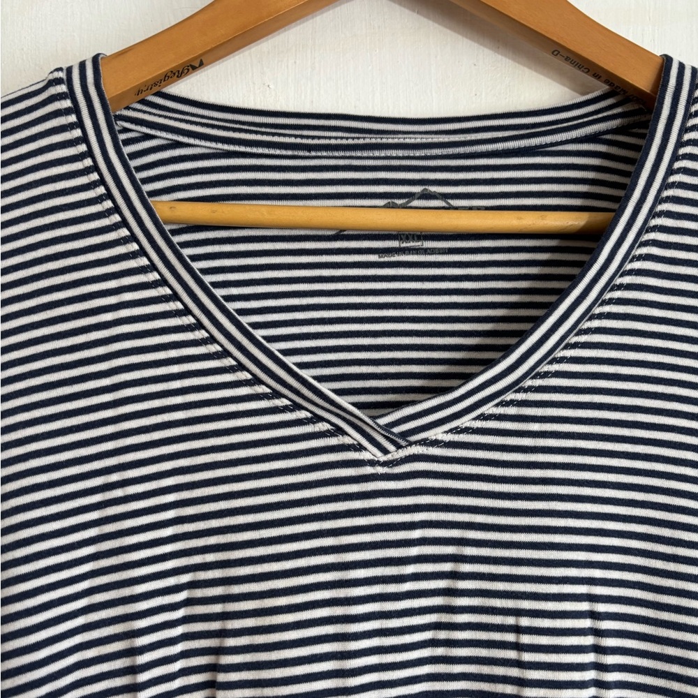 Eddie Bauer Navy and White Striped Tee - Picture 3 of 6
